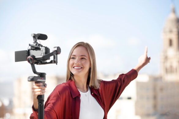 becoming a travel influencer